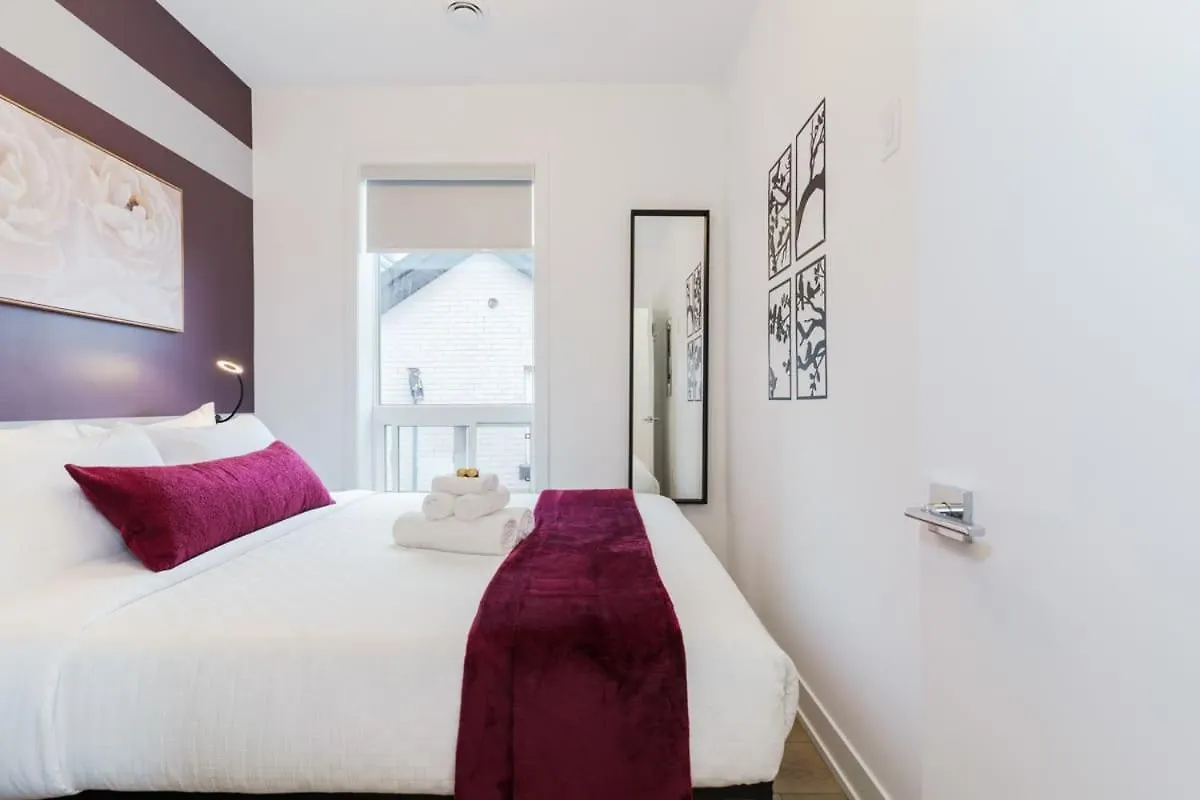 Modern Suite 3 Min To Transit Downtown Toronto 0*,