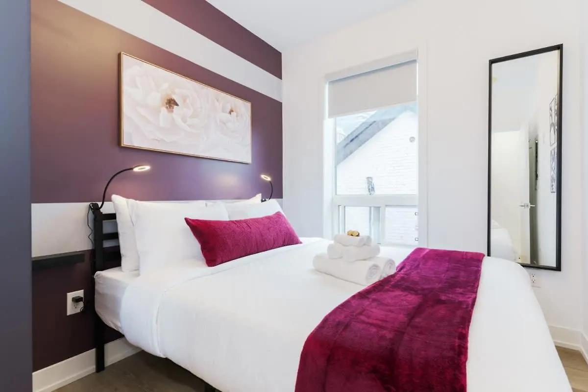 Hotel Modern Suite 3 Min To Transit Downtown Toronto Canada